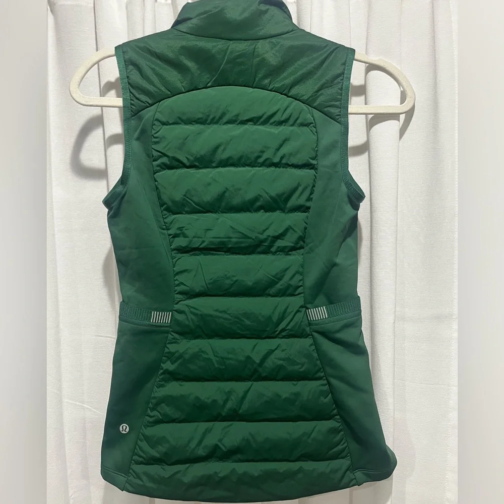 Lululemon Athletica Down For It All Everglade Green Vest Size 2 - Picture 7 of 14